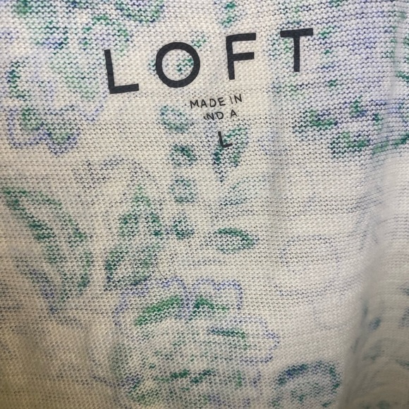 LOFT Cream & Blue Green Floral Garden Party Cotton Blouse | Size Large- EUC - Picture 4 of 5